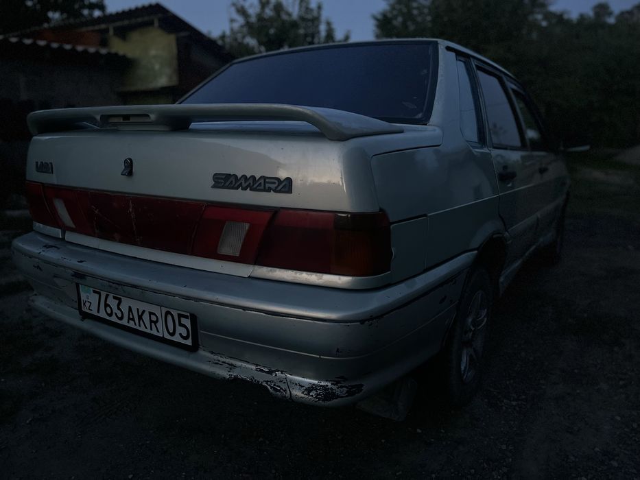 Ваз LADA 2115 год 2001