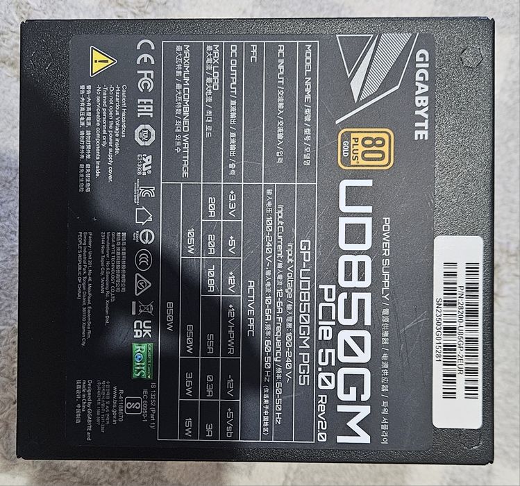 Блок питания ATX 850 W Gigabyte