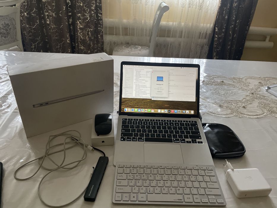Apple  macbook air m1 8 512gb Korea bolip beruge aldinan