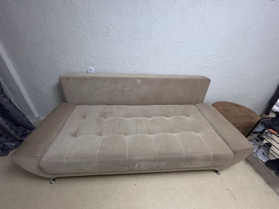 Отдам даром диван