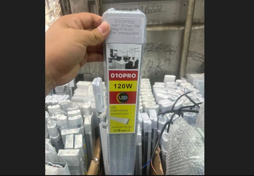 Светильник мощность 120w. 120 см..