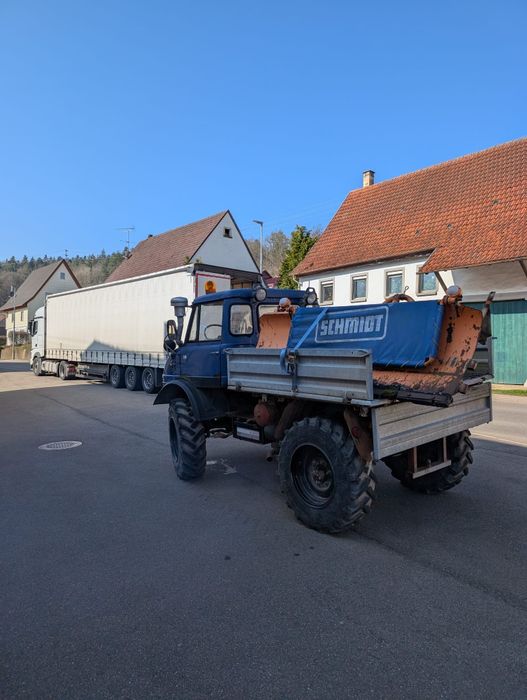 Vând sau schimb unimog 403 cu taf ofer diferența