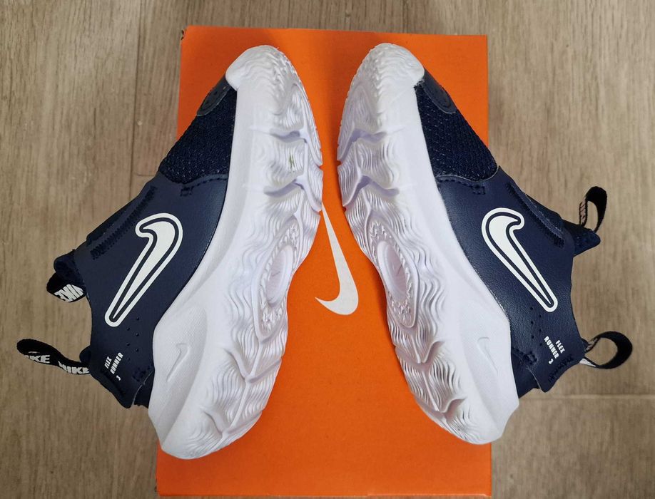 Nike обувки Flex runner 3