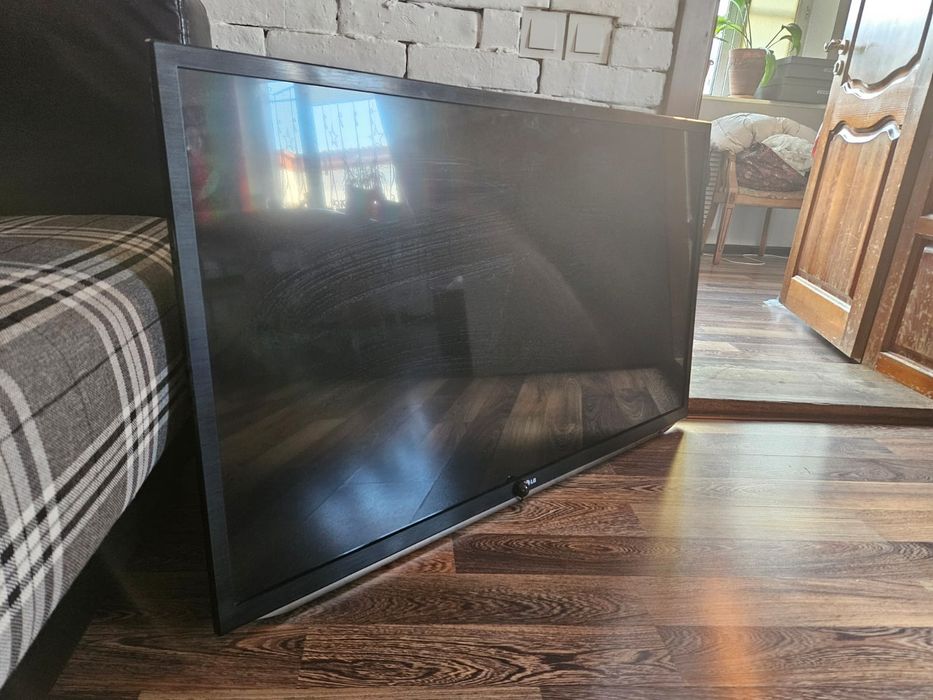 Продам телевизор LG 47 диагональ