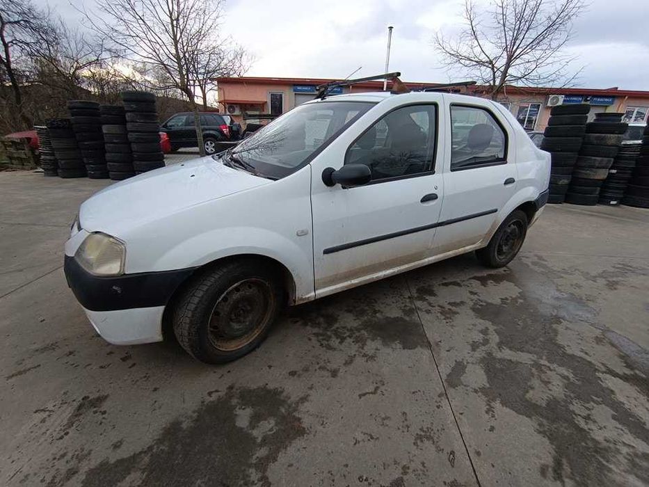 Dezmembram Dacia Logan