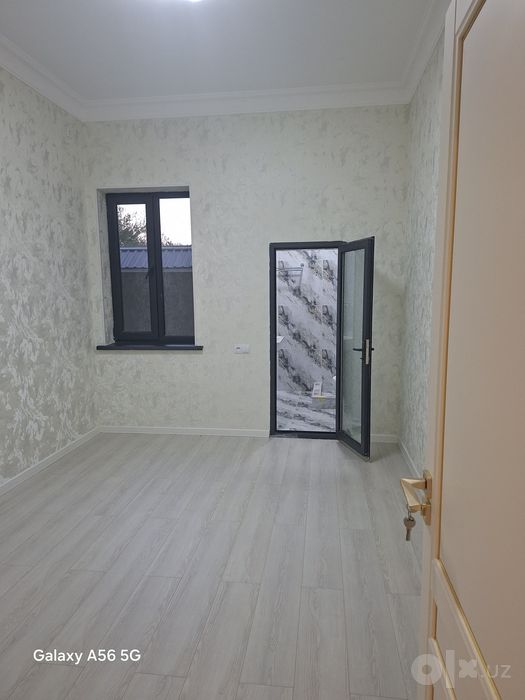 Кибрай Узумзорда 3 сотоклик тайер ховли сотувда. 4 та хона, 2 та сануз