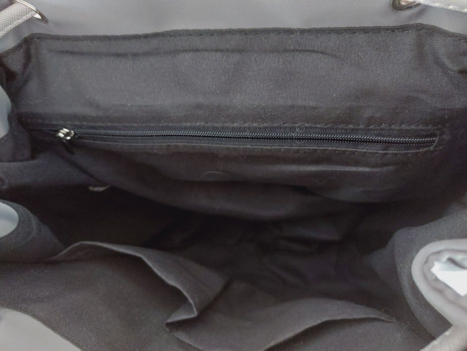 Geantă ghiozdan material impermeabil NOU