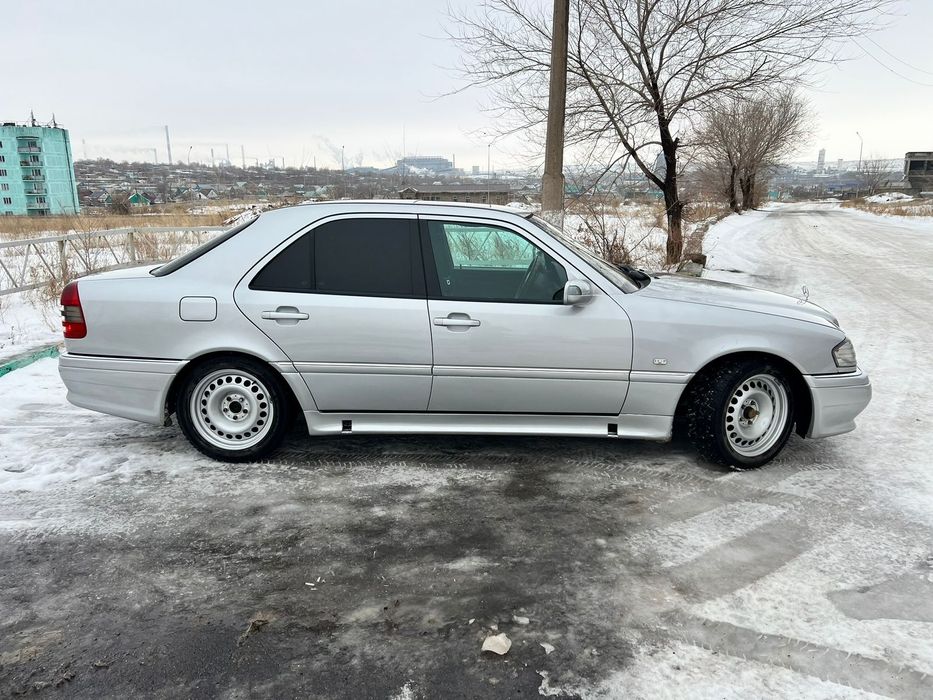 Мерс чистый японец