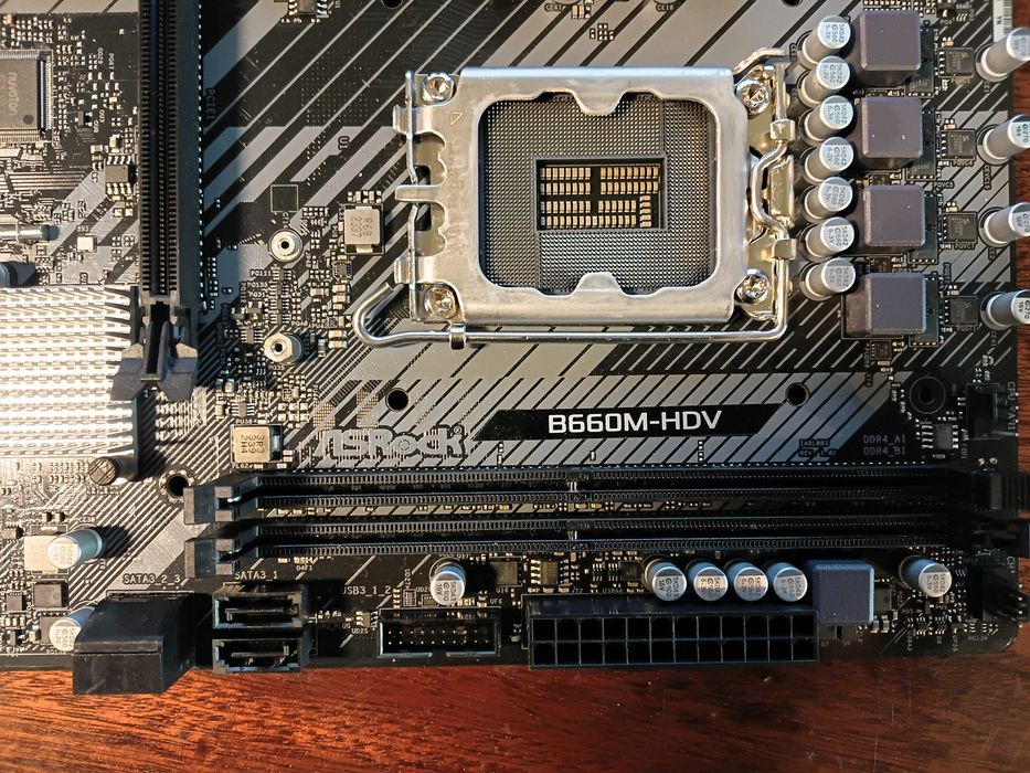 Материнская плата ASRock B660M-HDV  DDR4  LGA-1700