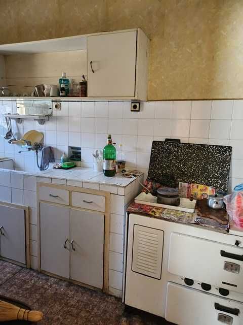 Продава се Четиристаен апартамент в Търговище, Център - 120 кв.м за 934 €/кв.м - Снимка #2