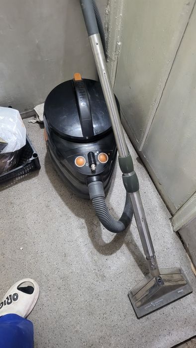 Продам пылесос..