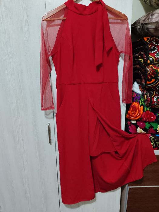 Вечерний платье очень хороший качестве