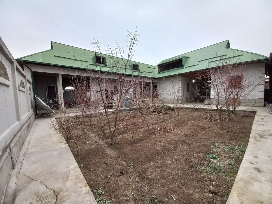 Срочно! 6 сотихли ховли сотилади .