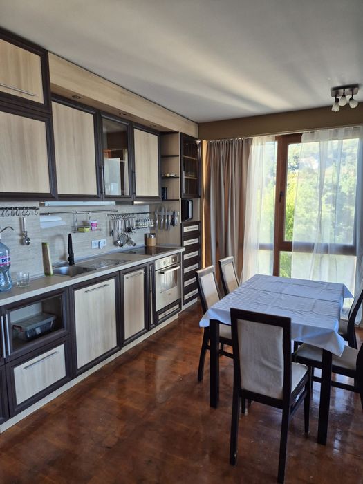 Дава се под наем Тристаен апартамент в Балчик - 100 кв.м за 650 € - Снимка #3