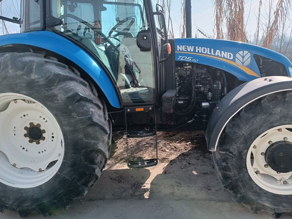 Td5 110 traktor sotiladi