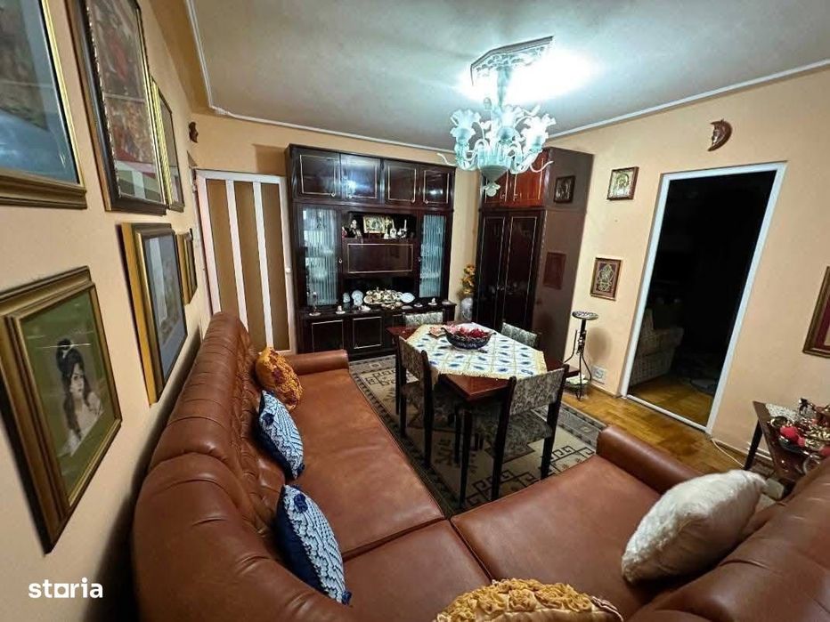 De vanzare apartament cu 2 camere si balcon, etaj intermediar 44000eur