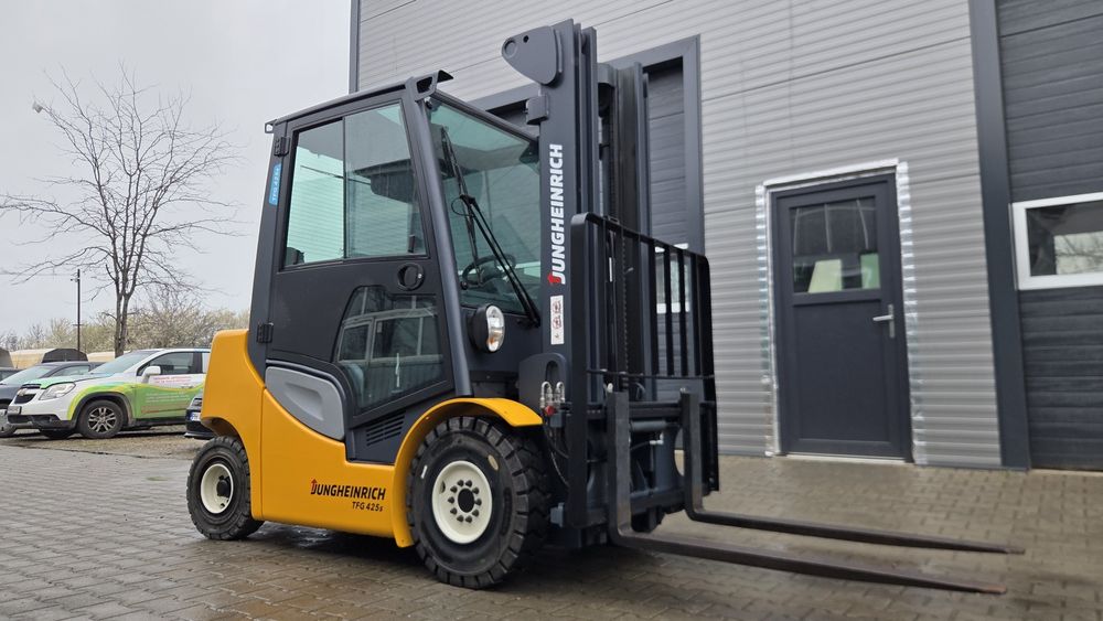 Stivuitor Jungheinrich TFG 425 2500KG
