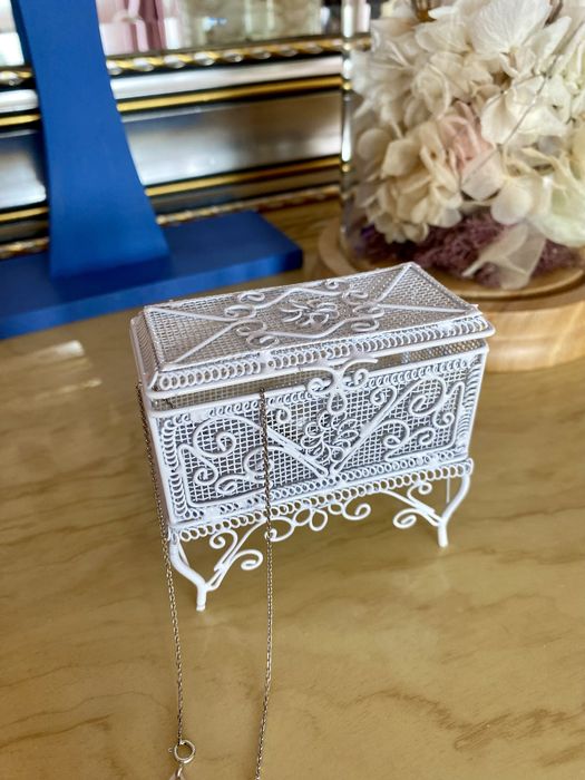 Шкатулка для украшений