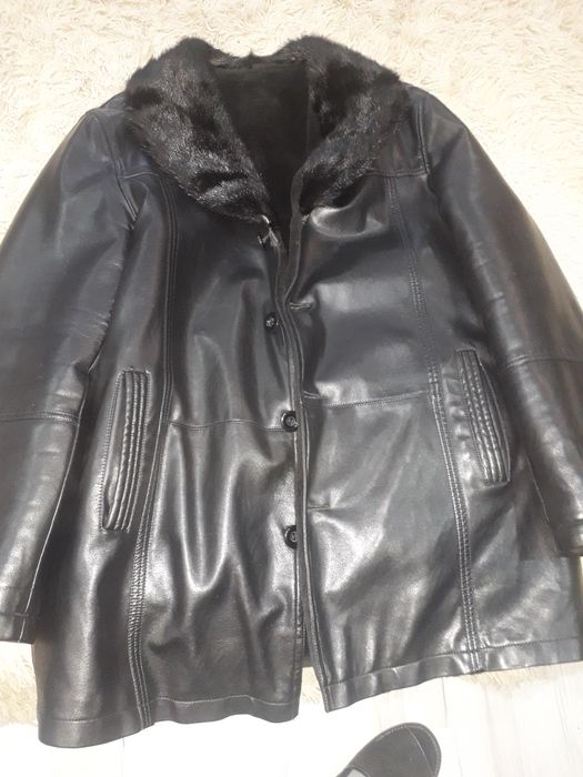 Продаю куртку зима 54р