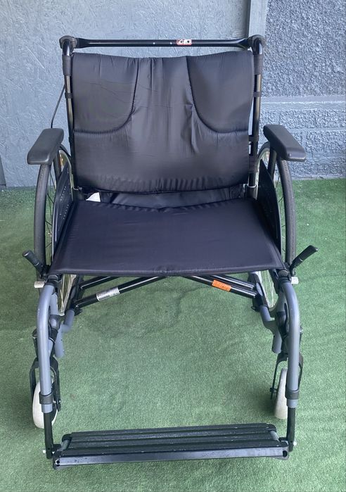 Scaun caruț cu rotile fotoliu rulant XXL 60 cm
