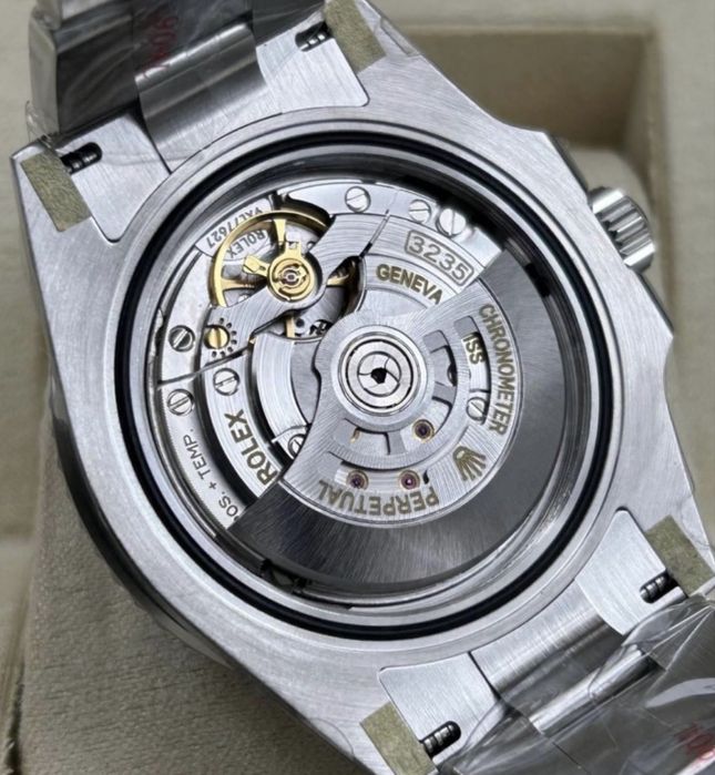 Submariner NoDate 41 mm cu bratara Oysterflexo