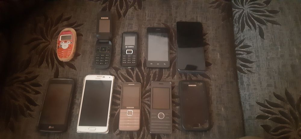 10 telefoane de vanzare