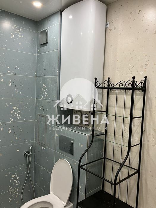 2-стаен апартамент под наем, Операта