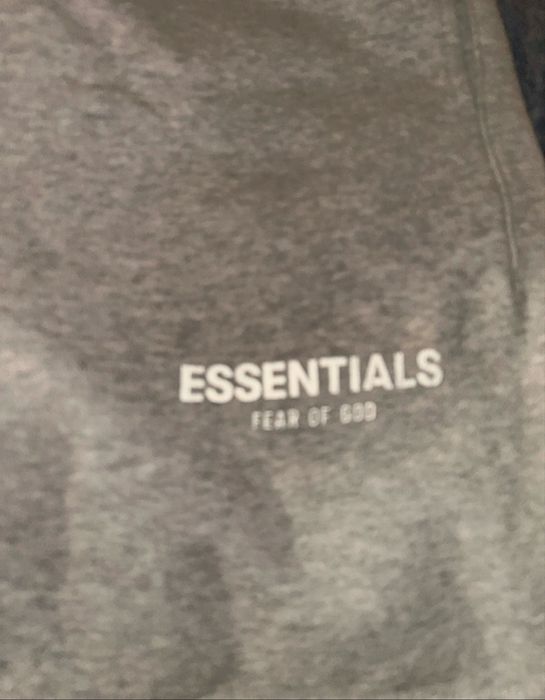 Pantaloni essentials