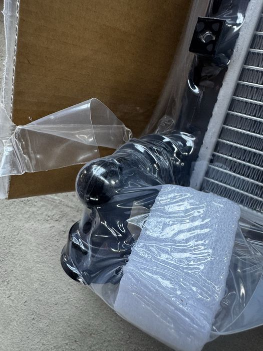 Радиатор на Hyundai Sonata LF