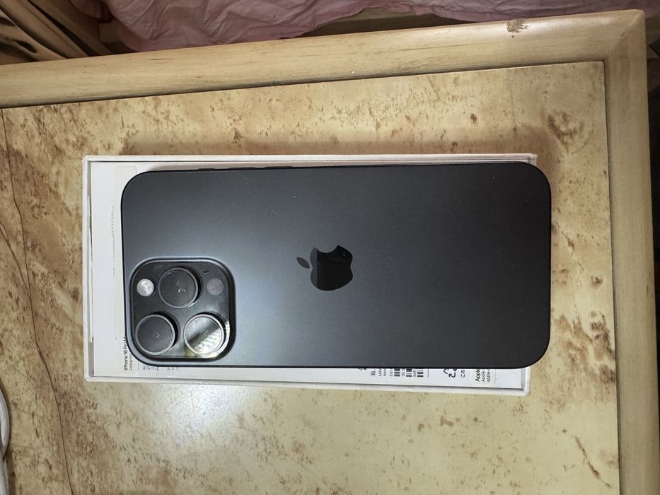 Iphone 16 pro max  1 ТБ ( trb) в отличном состоянии