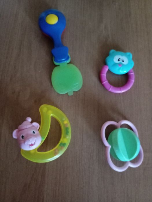 Погремушки по 200 т.