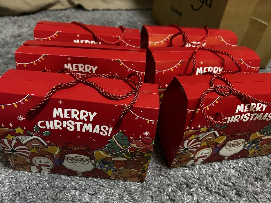 Новогодние подарочные наборы