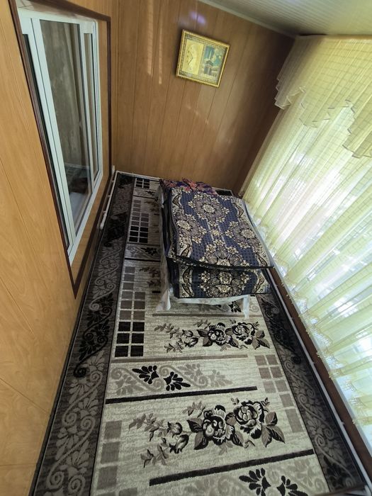 Balkon kuxnya prixoshka uchun gilam