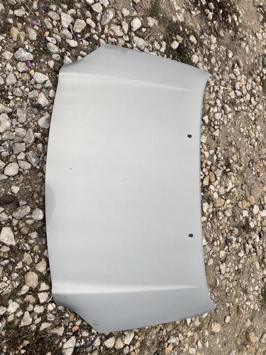 Предни капаци за Тойота Авенсис Т25 2003- 2009г