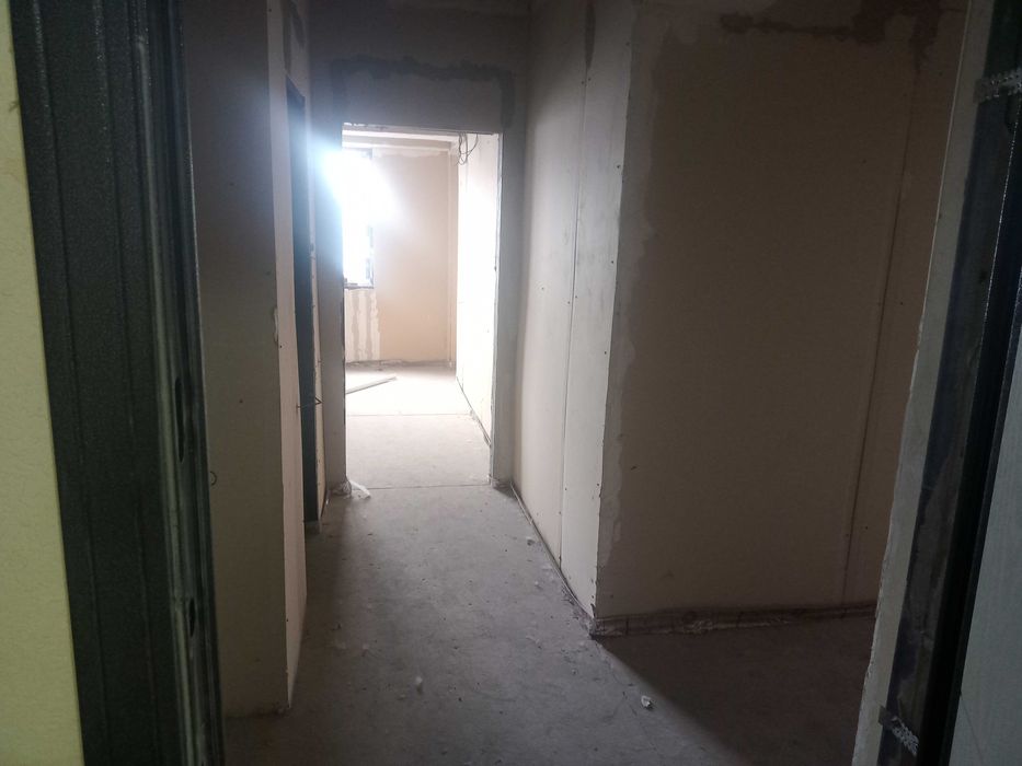 Urganch cityda 3 xonali kvartira sotiladi