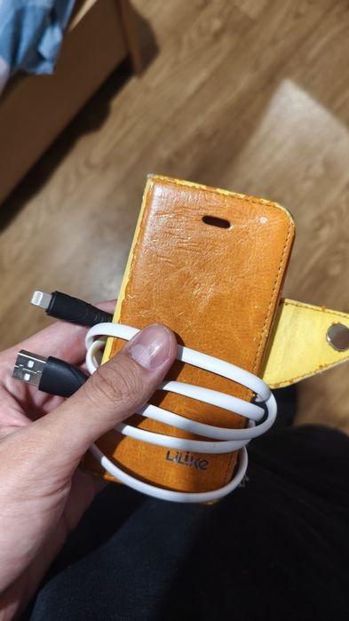 iPhone 5s 16gb с коробкой