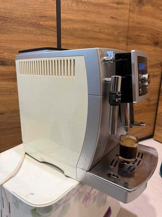 Кафе автомат Delonghi ECAM23.420.SW made Italy