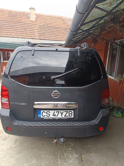 Nissan pathfinder
