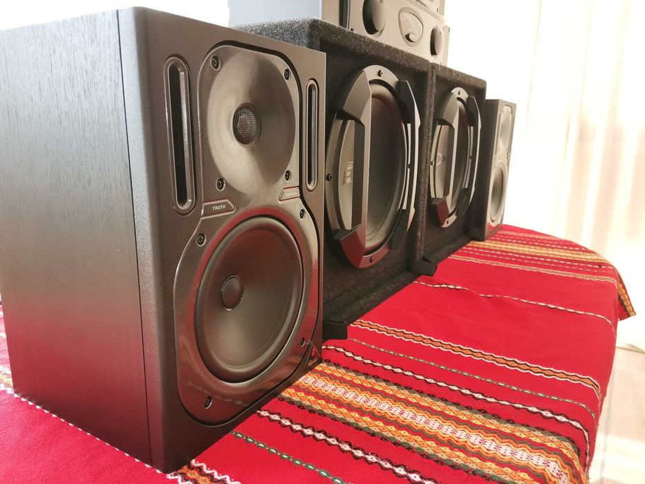 Студио озвучаване (Усилватели, пасивни Монитори & Субуфери и др.)