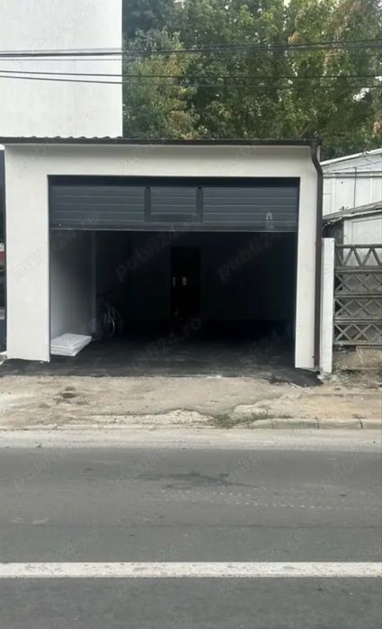 Garaj renovat, spatiu pretabil pentru atelier sau depozitare