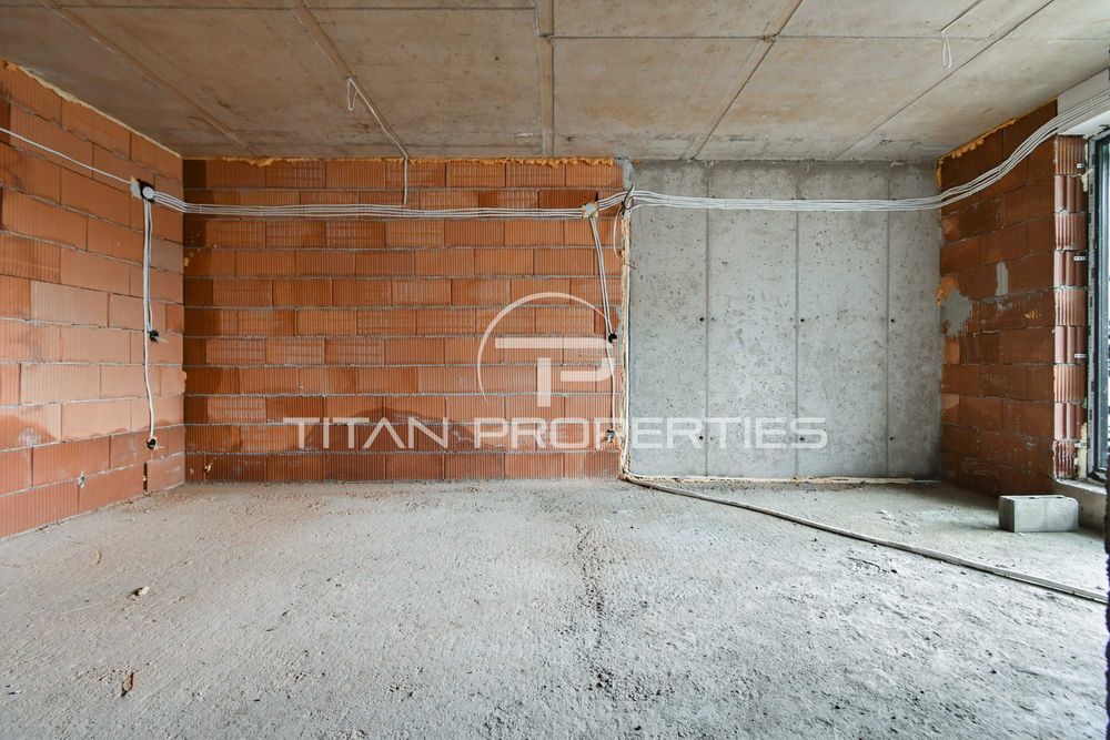 Продава се Тристаен апартамент в София, Витоша - 86 кв.м за 2032 €/кв.м - Снимка #2