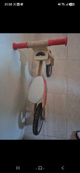 Vand bicicleta copii din lemn