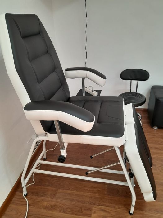 Кресло - трансформер для бьюти-мастеров .