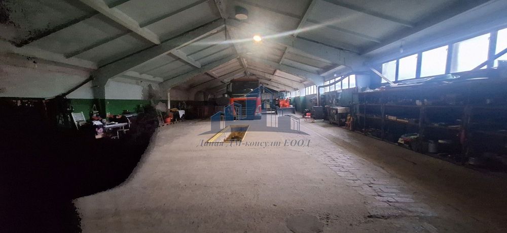 Продава се Промишлена сграда в с. Мараш, Област Шумен - 525 кв.м за 583 €/кв.м - Снимка #1