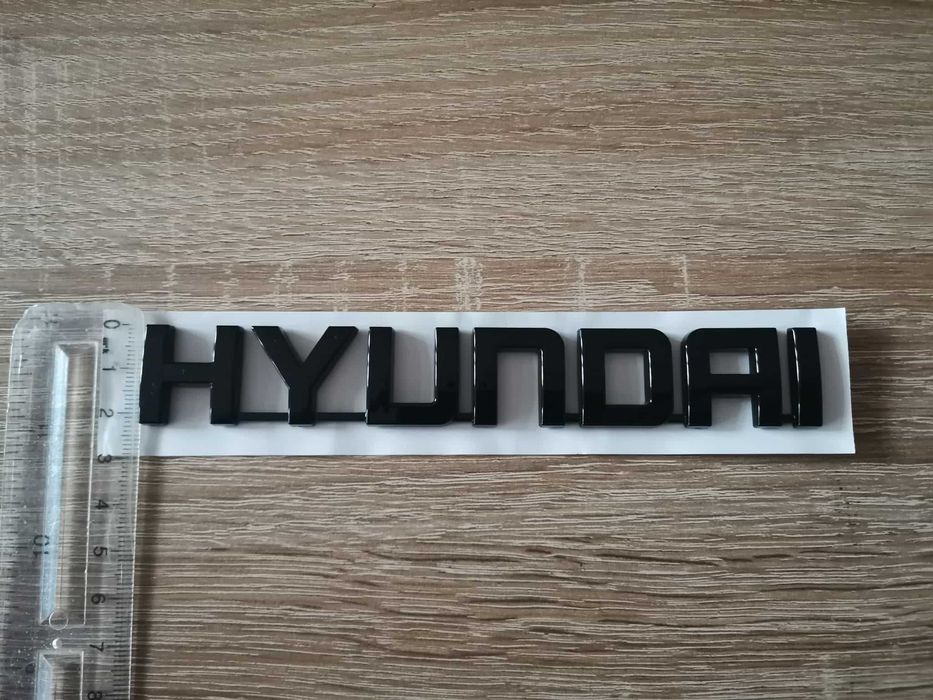Надпис Hyundai черен гланц