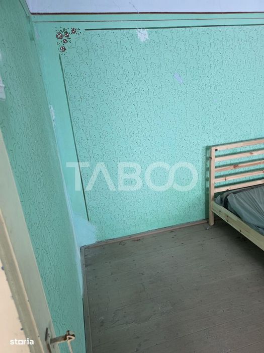 Casa si teren 1800 mpu cu utilitati si posibilitate de extindere