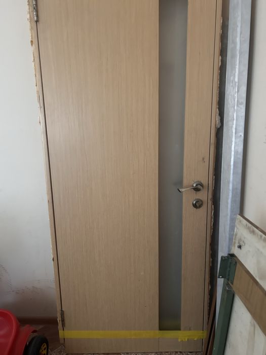 СРОЧНО! продам дверь