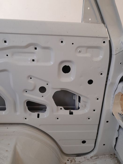 Лабо Дамаска олди чап эшик радной