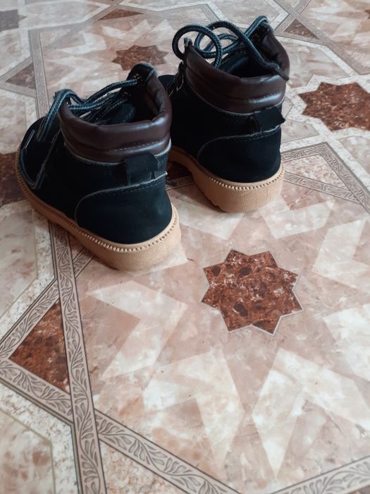 Ботинки осенние.