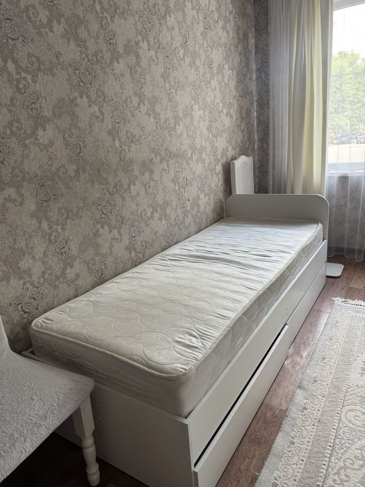Продам односпальную кровать